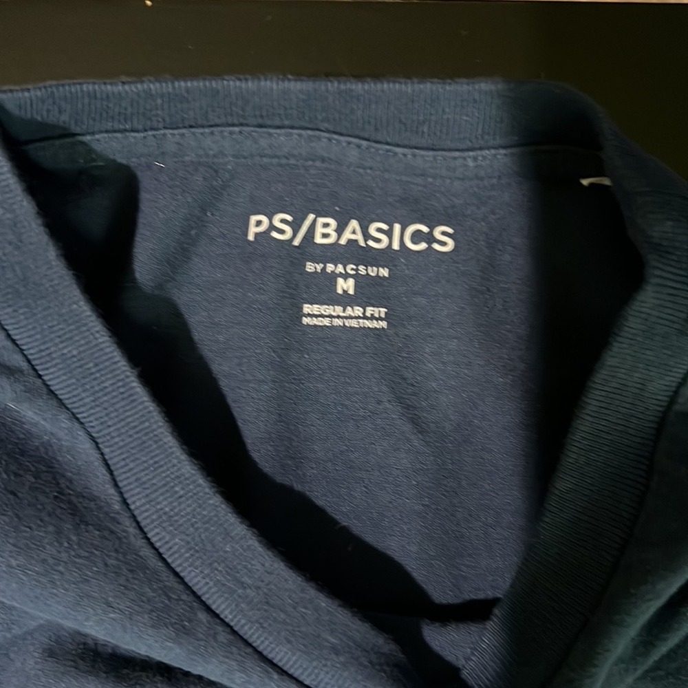 PacSun basic tee - Picture 2 of 3